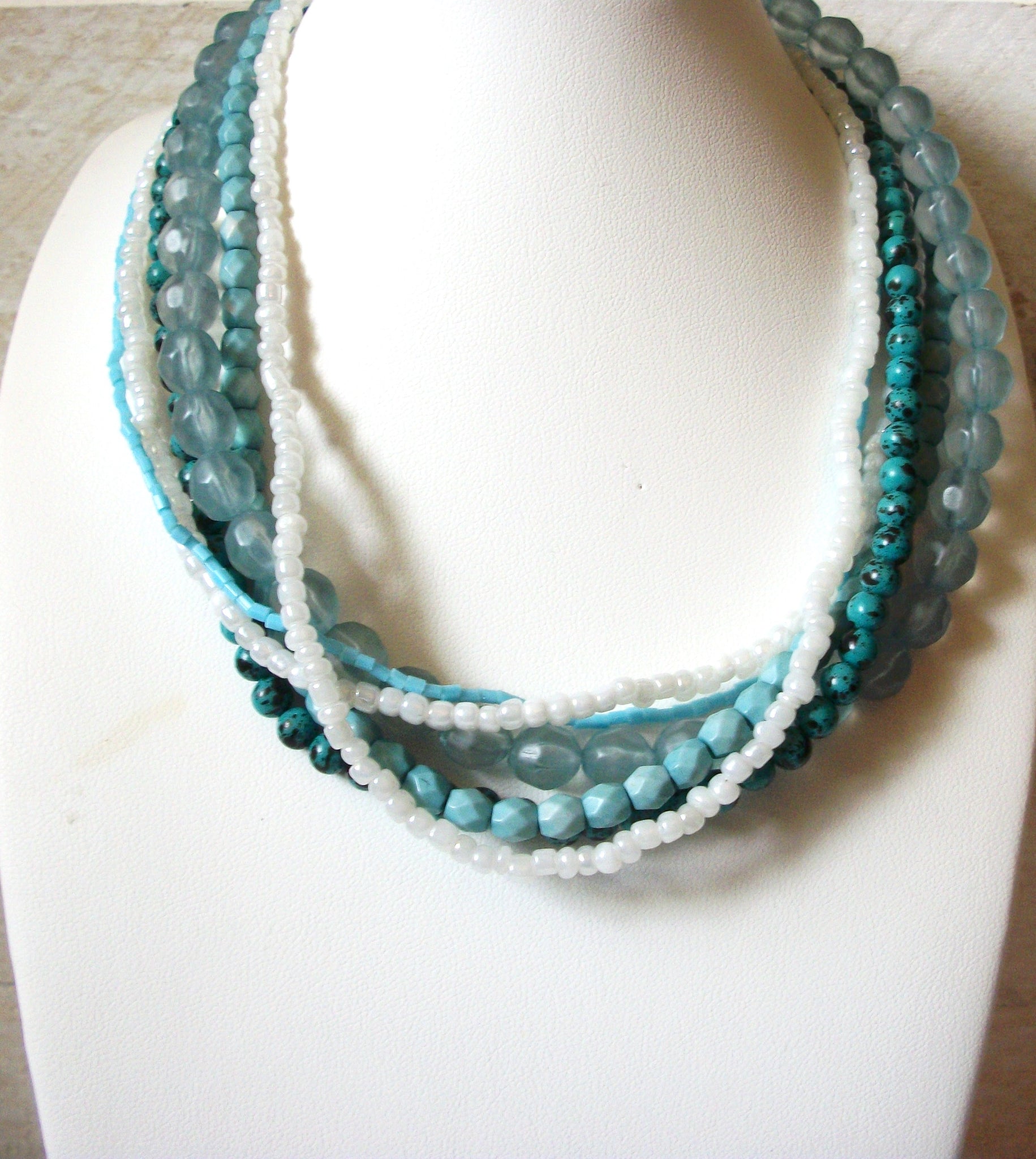 Retro Blue Turquoise White Necklace 50220