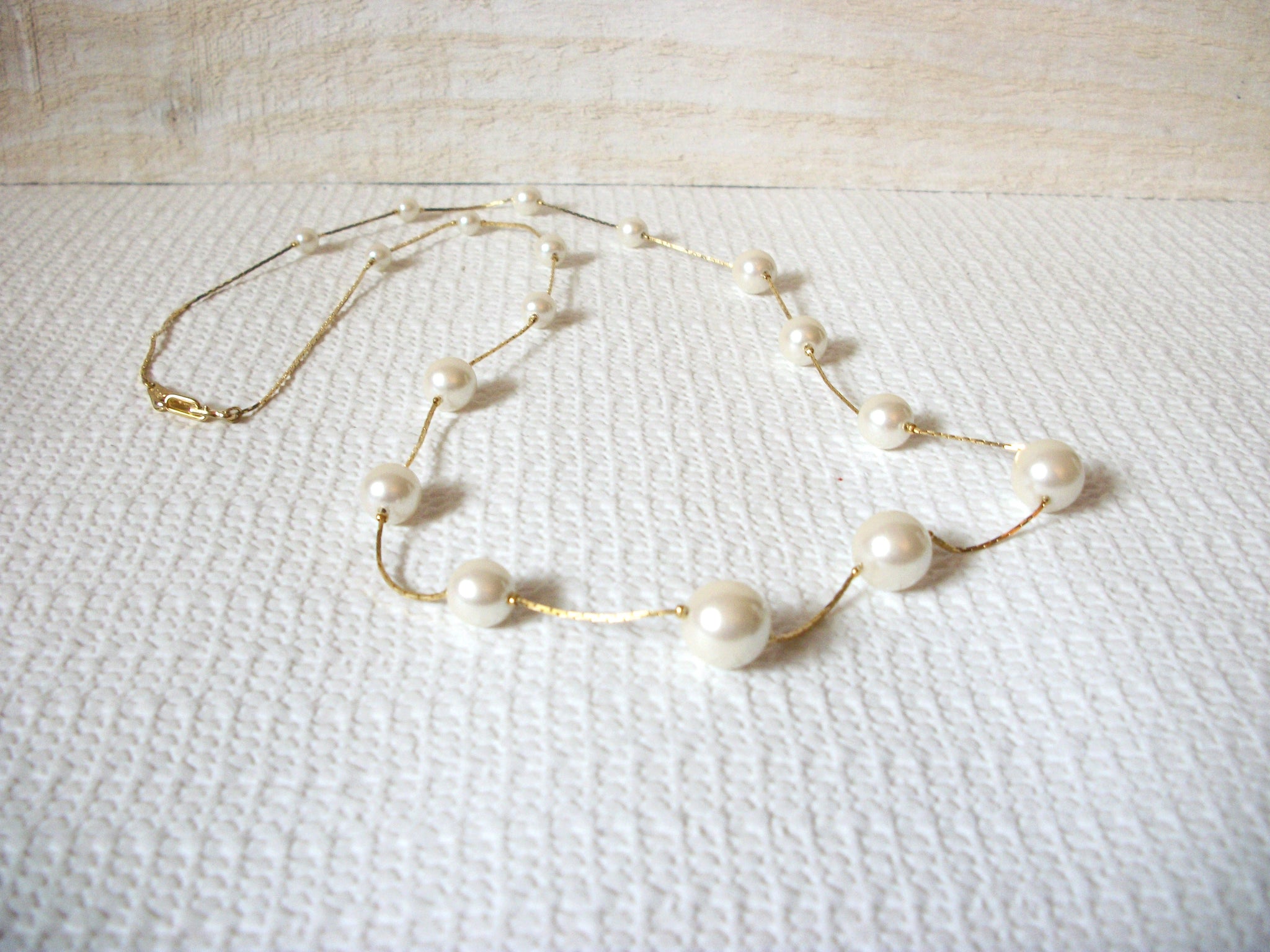 Dainty JAPAN Simulated Pearl Necklace 50420