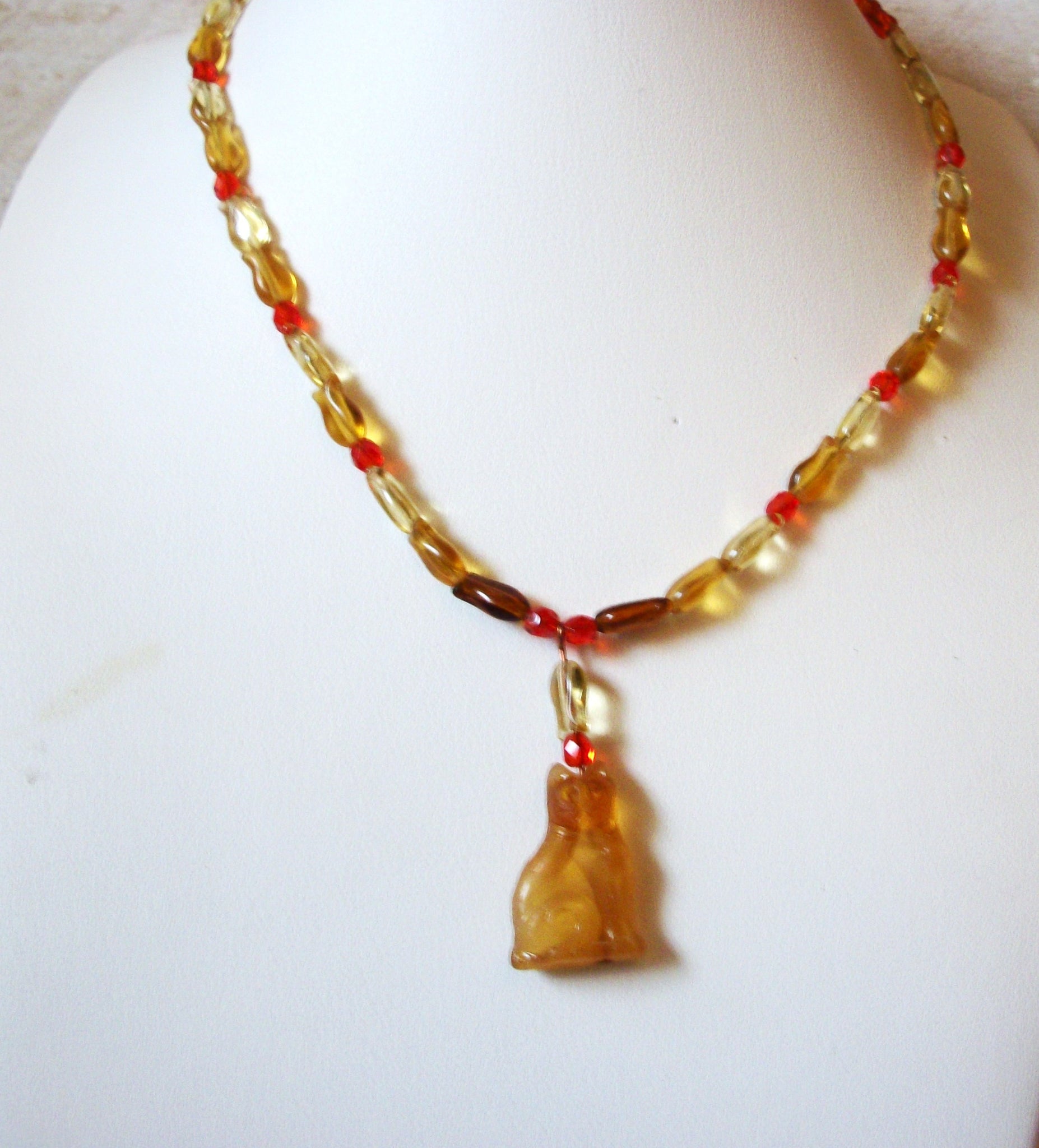 Vintage Cat Glass Necklace 50520
