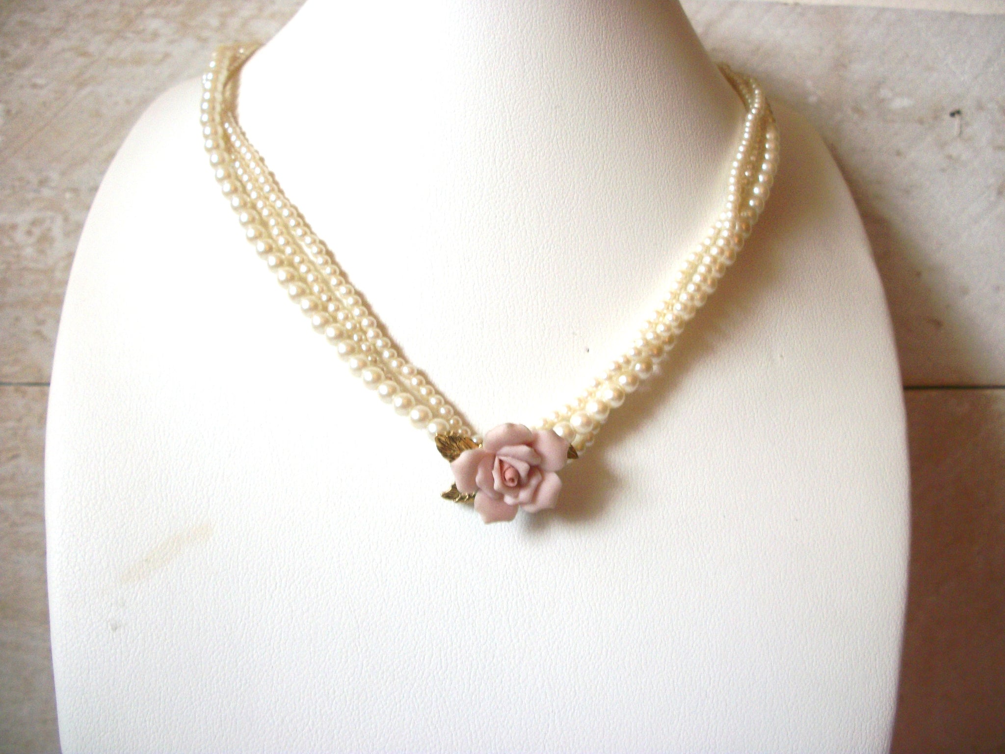 1928 Company Porcelain Rose Necklace 50520