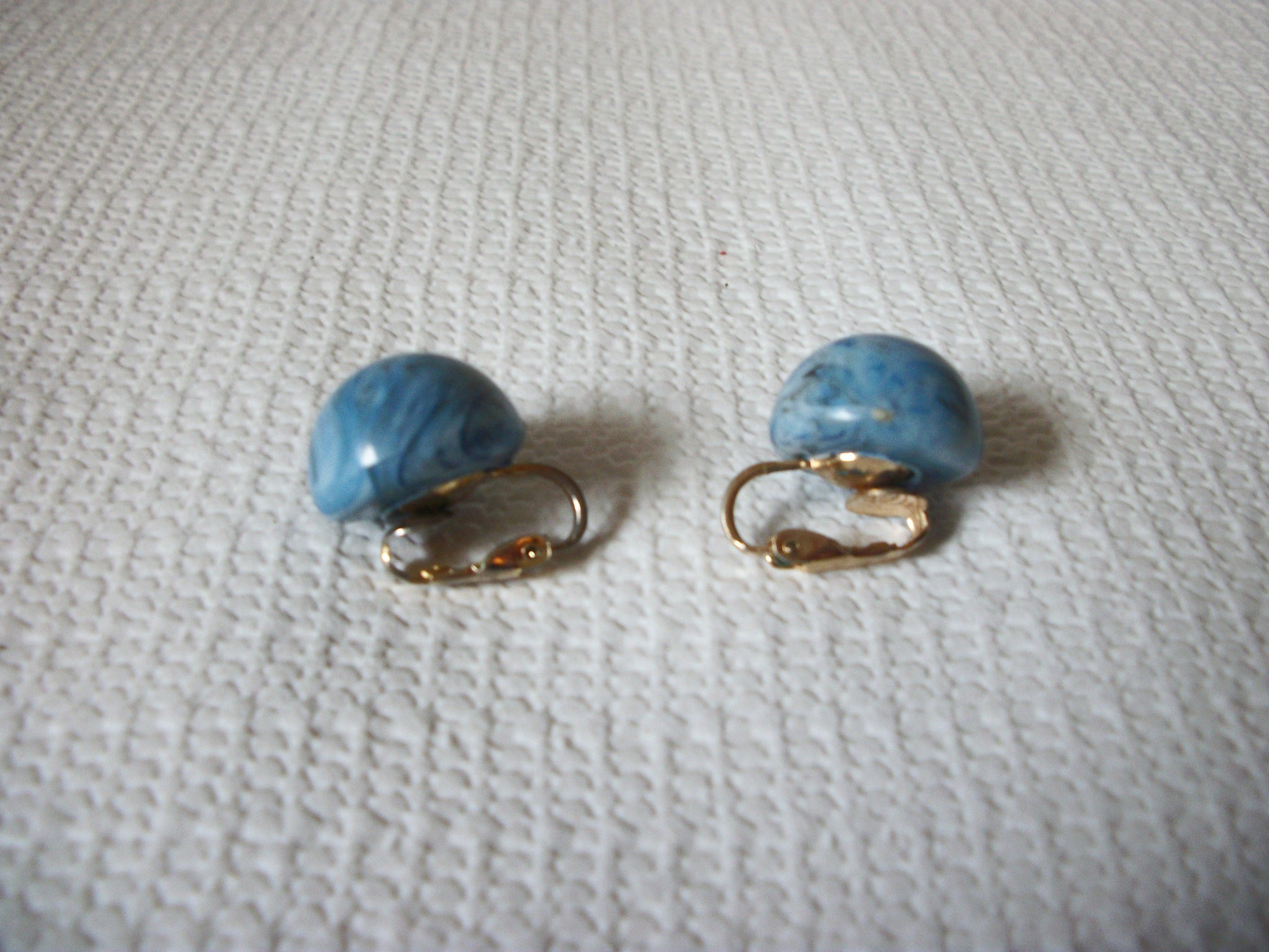Vintage Blue Marbleized Bakelite Earrings 50820