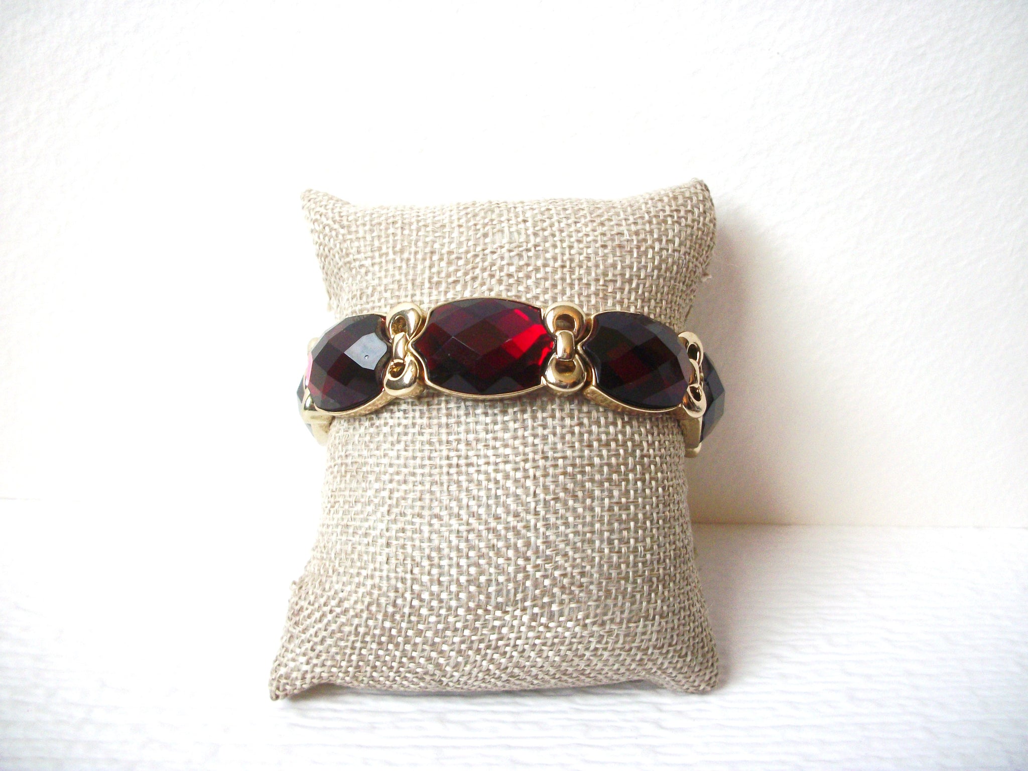 Vintage NAPIER Gold Red Bracelet 111720