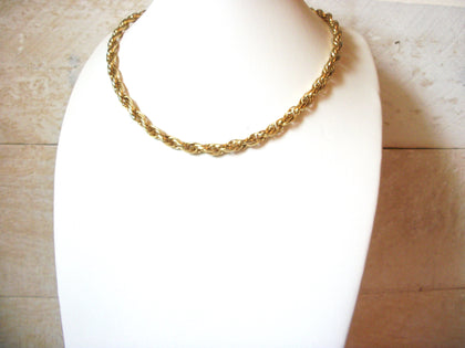 Vintage Shorter Gold Toned Necklace 51120