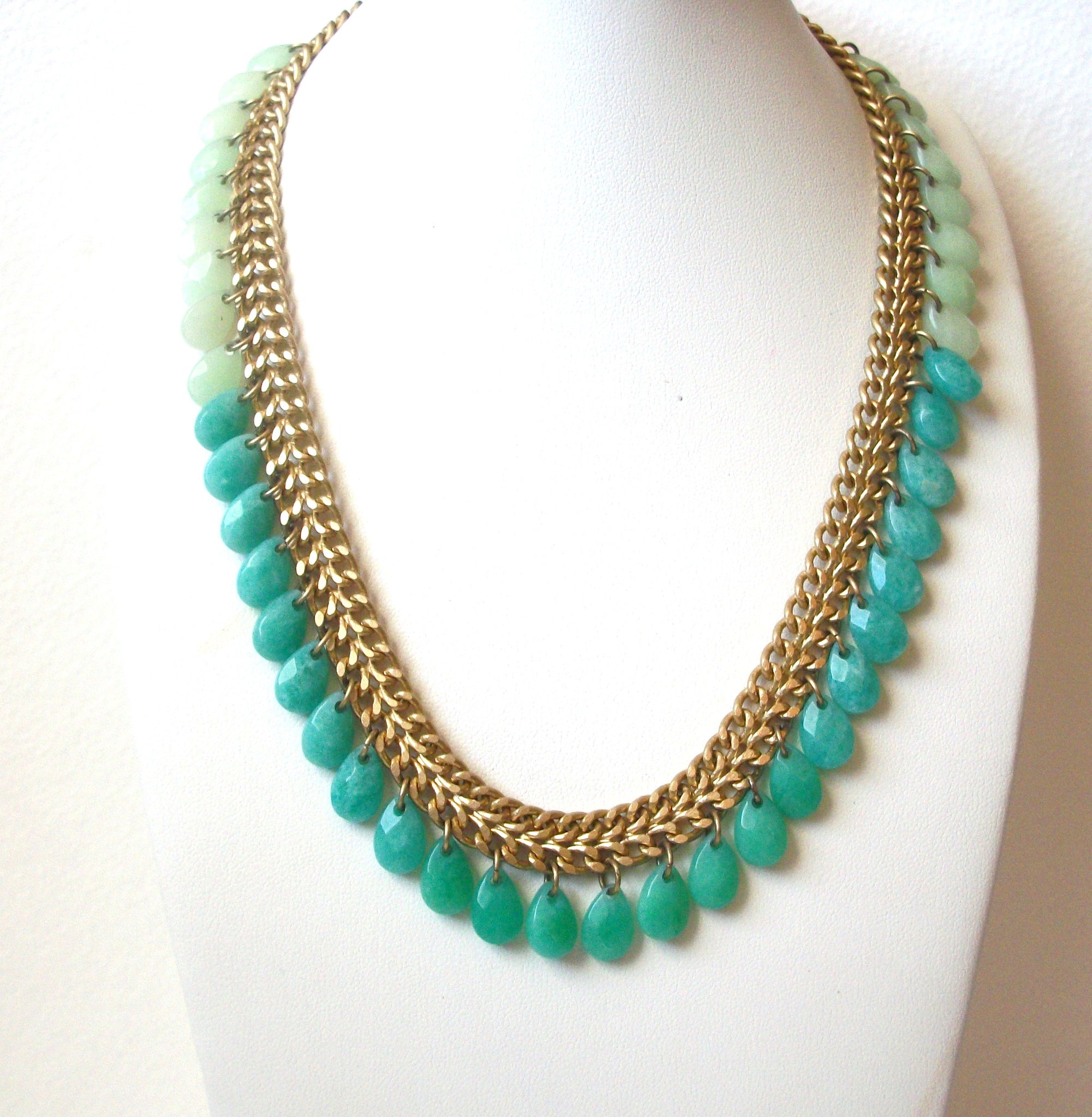 Vintage 1950s Mint Teal Green Statement Necklace 111920