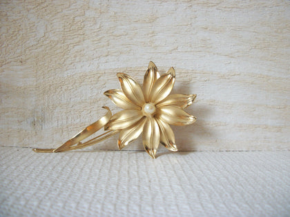 Retro Gold Toned Floral Brooch 51220