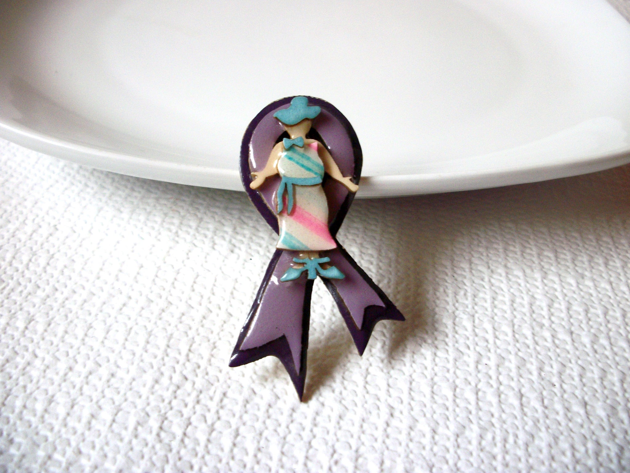 Rare Lucinda Ribbon Woman Pins 10416