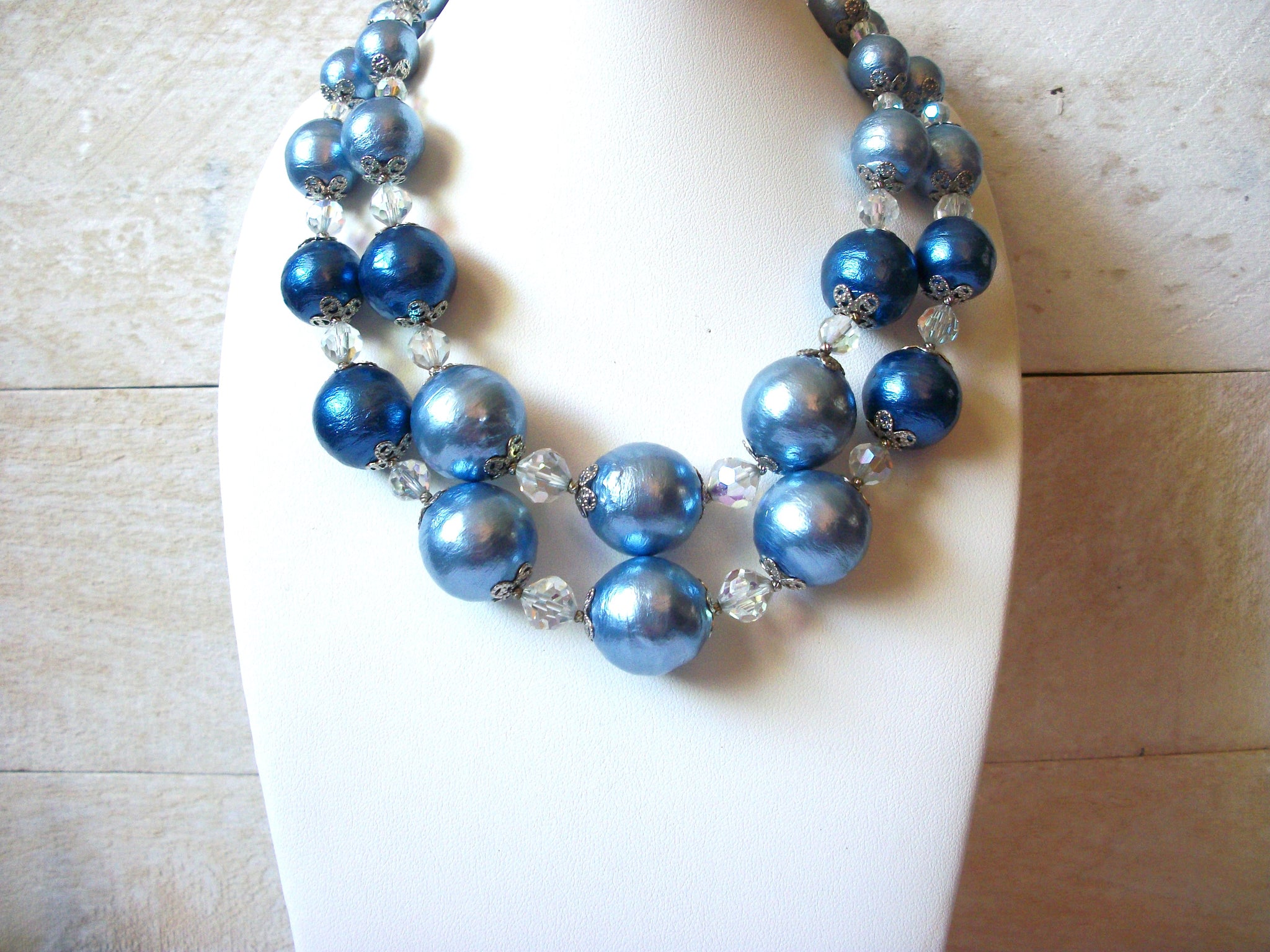 1950s Vintage Blue Shades Necklace 51620