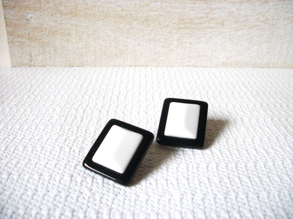 Retro Black White Lucite Earrings 52020