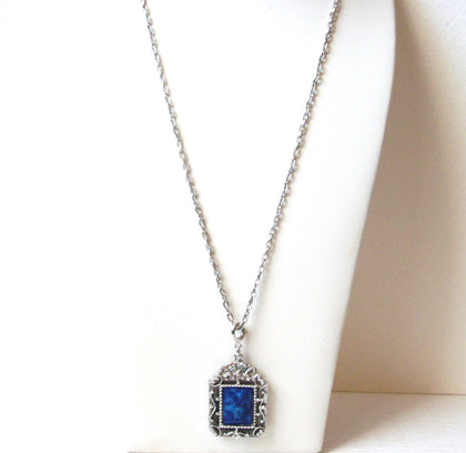 Retro Silver Toned Blue Stone Pendant Necklace 112520