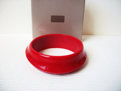 Vintage Drama Red AVON Bangle Bracelet 112520