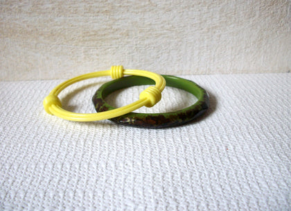 Retro Plastic Bangles 52120