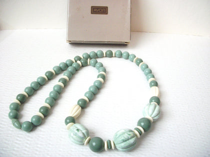 Vintage AVON Burst Of Spring Necklace 112820