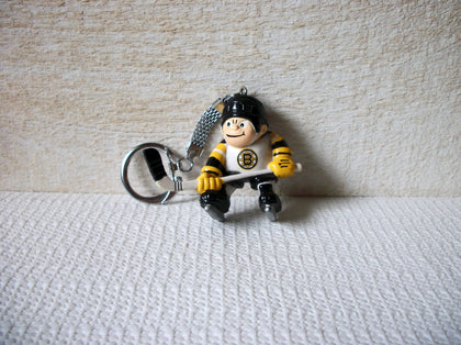 Vintage 1986 Hockey Player Key Ring 52120