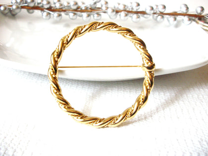 Vintage Gold Toned Textured Circle Brooch 41020