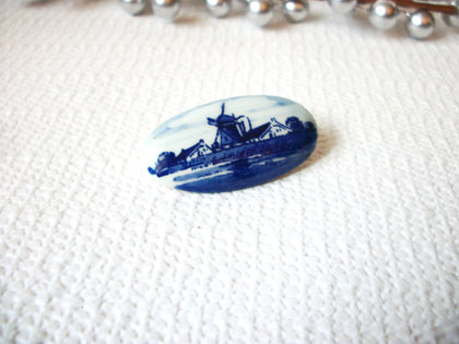 Vintage Holland Porcelain Brooch 42120