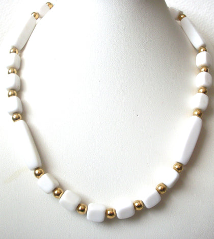 Vintage TRIFARI Gold White Lucite Necklace 112720