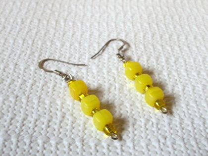 Retro Yellow Glass Earrings 52320