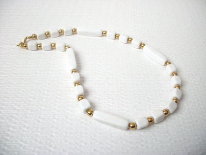 Vintage TRIFARI Gold White Lucite Necklace 112720