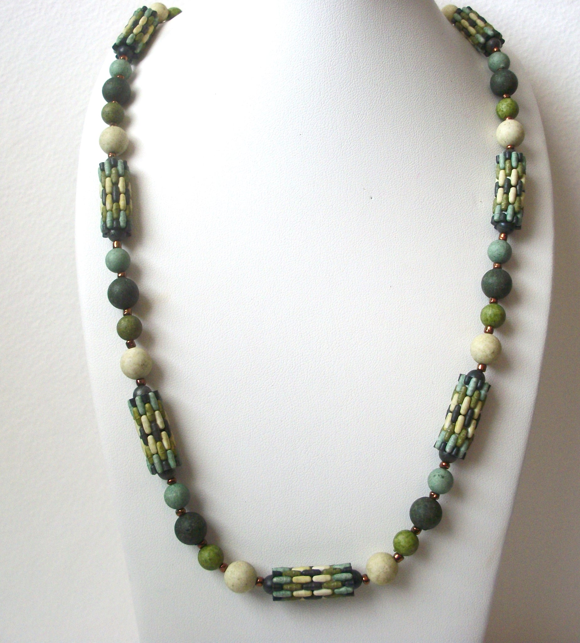 Vintage 1950s Green Old Plastic Beads Necklace 112720 V