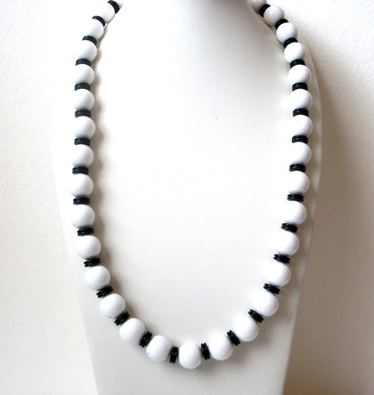 NAPIER Retro Black White Old Plastic Necklace 112720