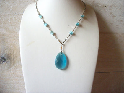 Avon Blue Pendant Necklace 52520
