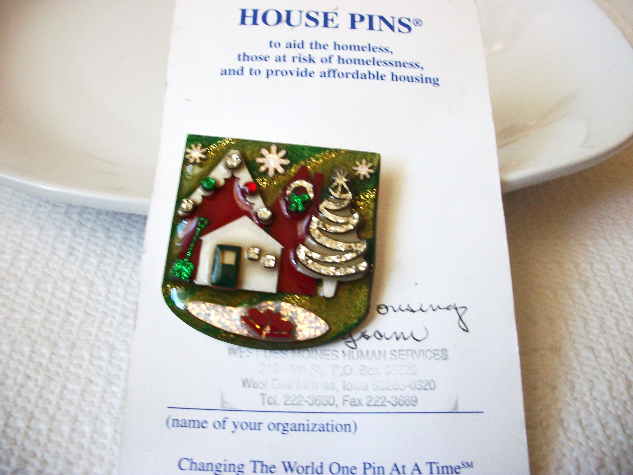 House Pins By LUCINDA Yates House Christmas Tree Snowflakes Snow Glitter 42320