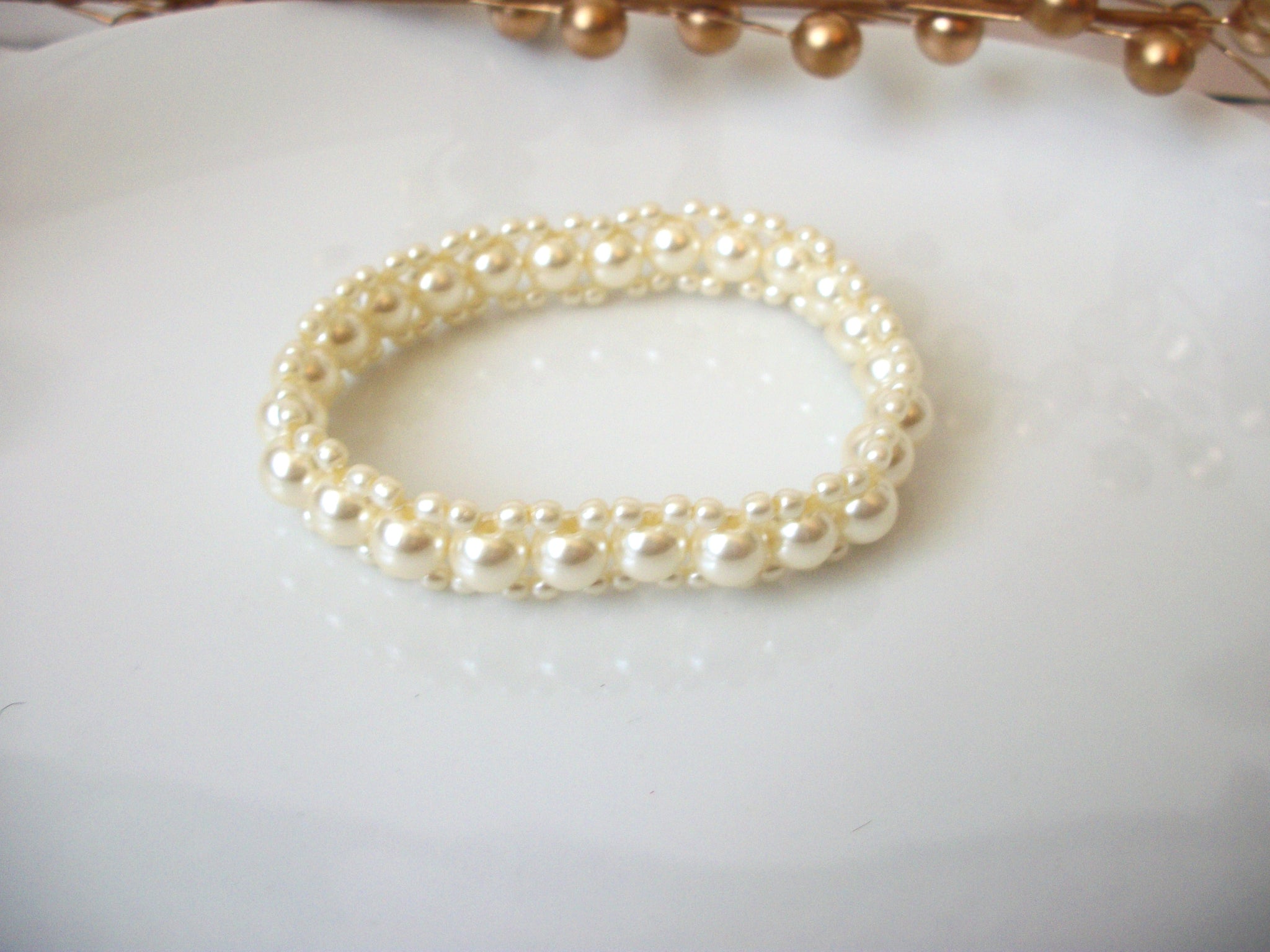 Vintage Faux Pearl Bracelet 42320