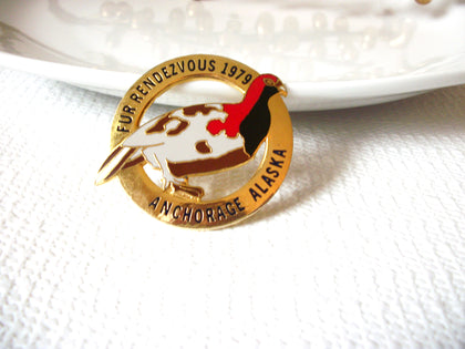Vintage Alaska 1979 Brooch Pendant Pin 40120