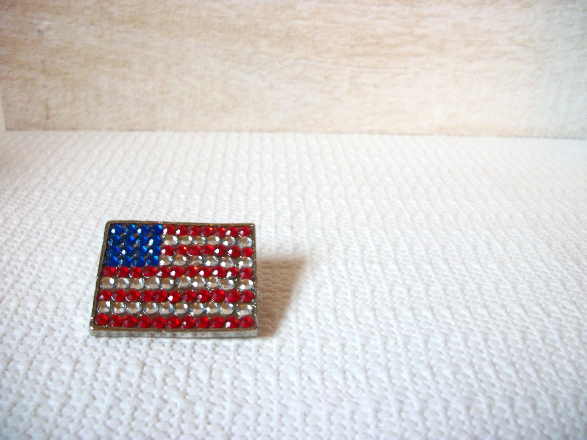 Rhinestones Patriotic Vintage Brooch 52620