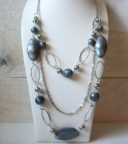 Retro Gray Lucite Necklace 52820