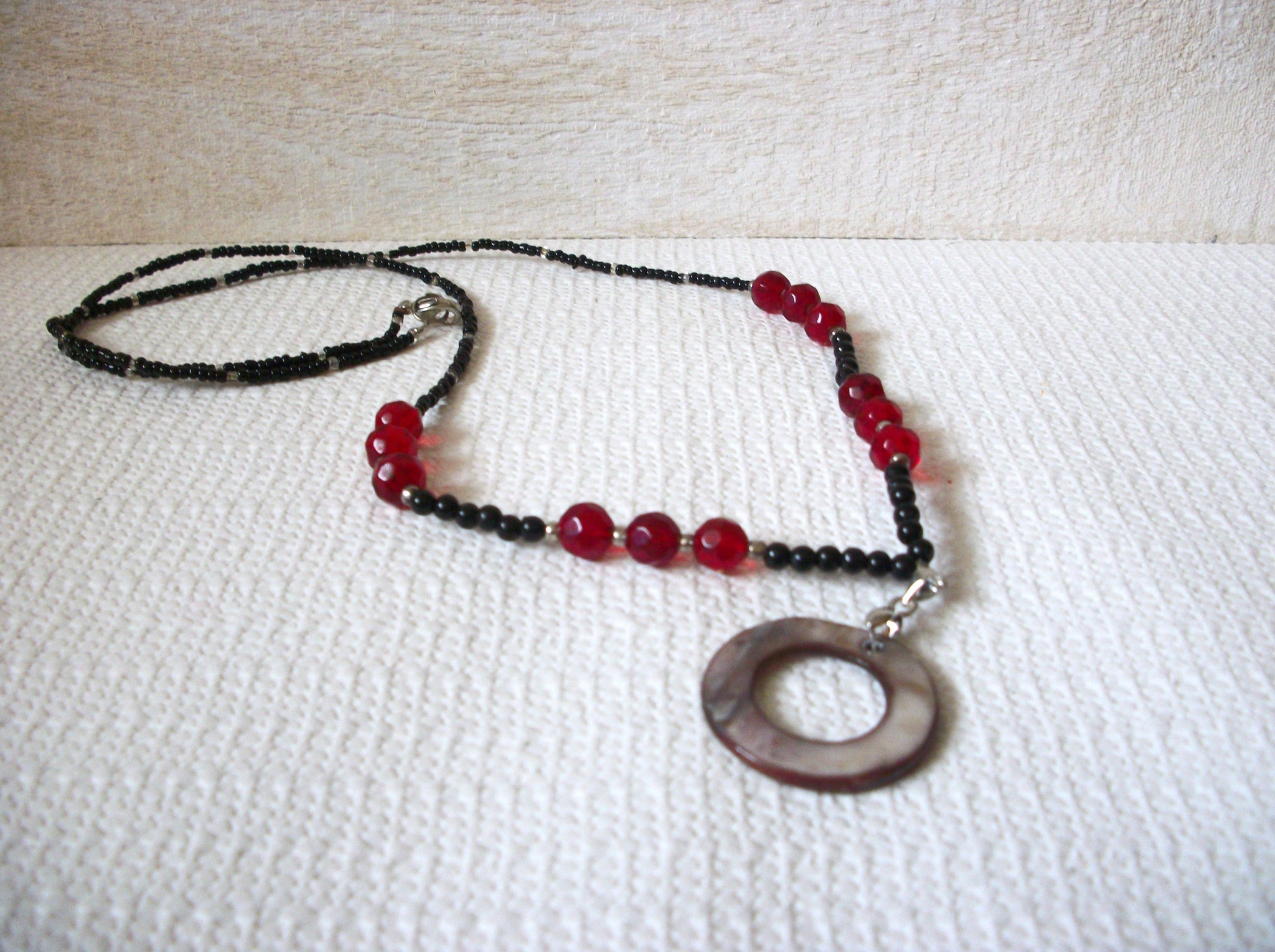 Vintage Red Black Necklace 52920