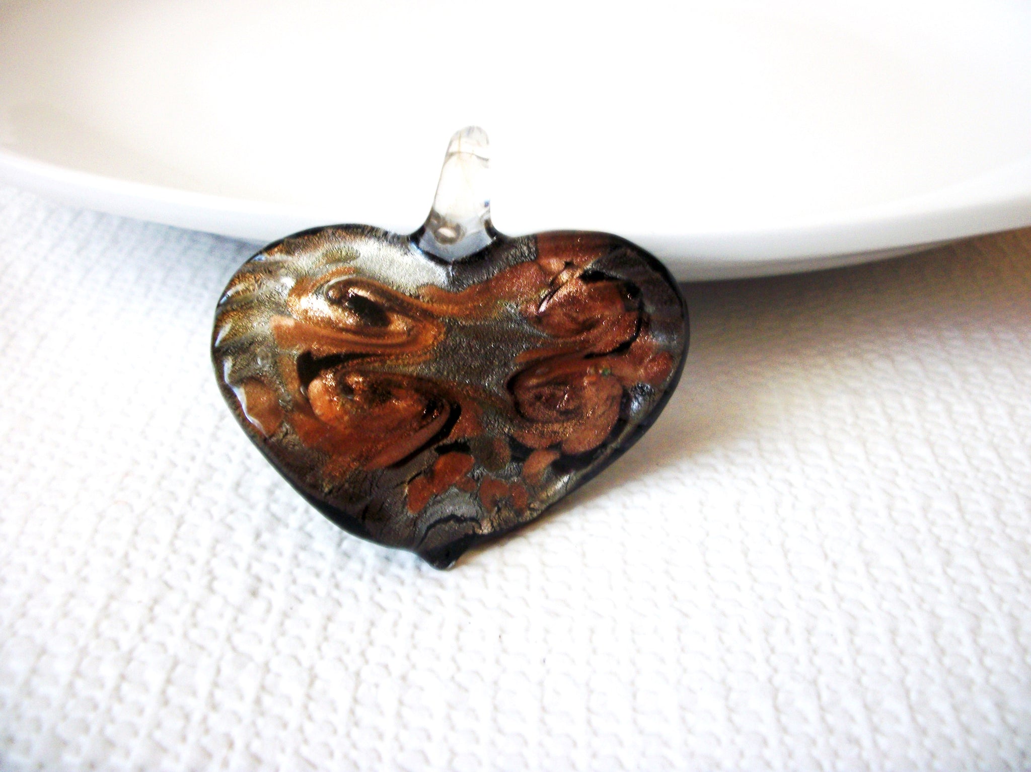 Vintage Curved Italian Murano Glass Heart Pendant 40220