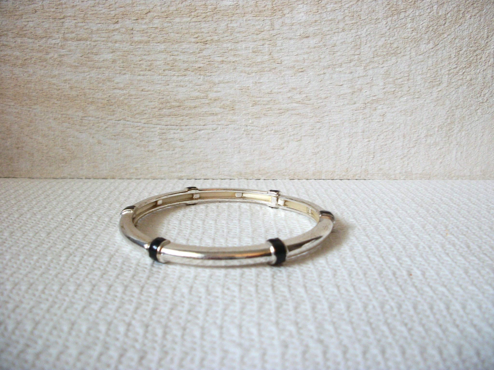 Retro Silver Black Bangle 53020