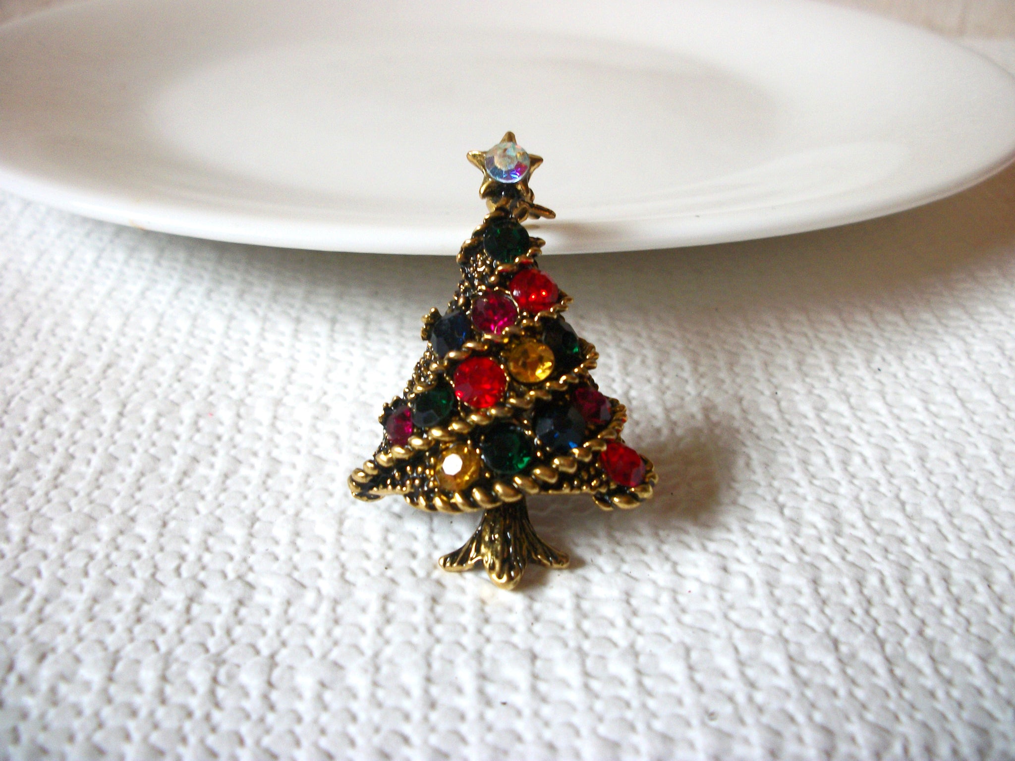 Vintage Rhinestones Christmas Tree Brooch 53020