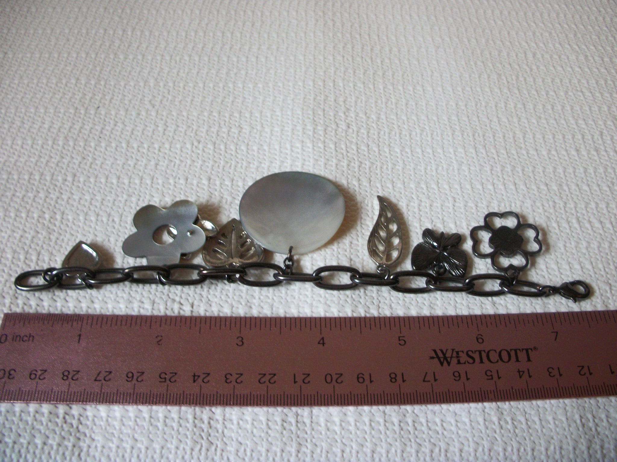 Vintage Chunky Shell Rhinestones Charms Bracelet 40420