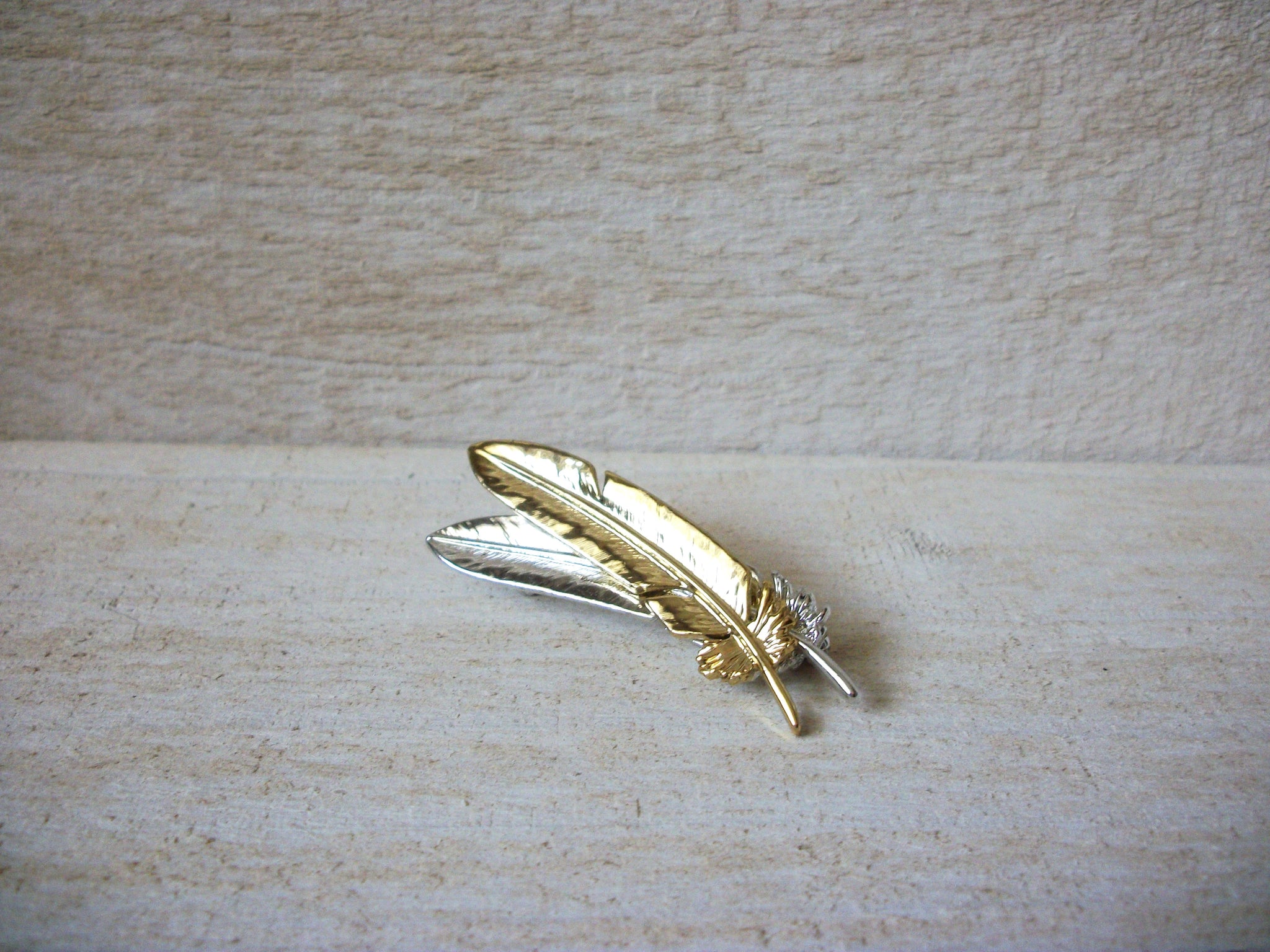 DANCRAFT Two Tone Feather Brooch 60120