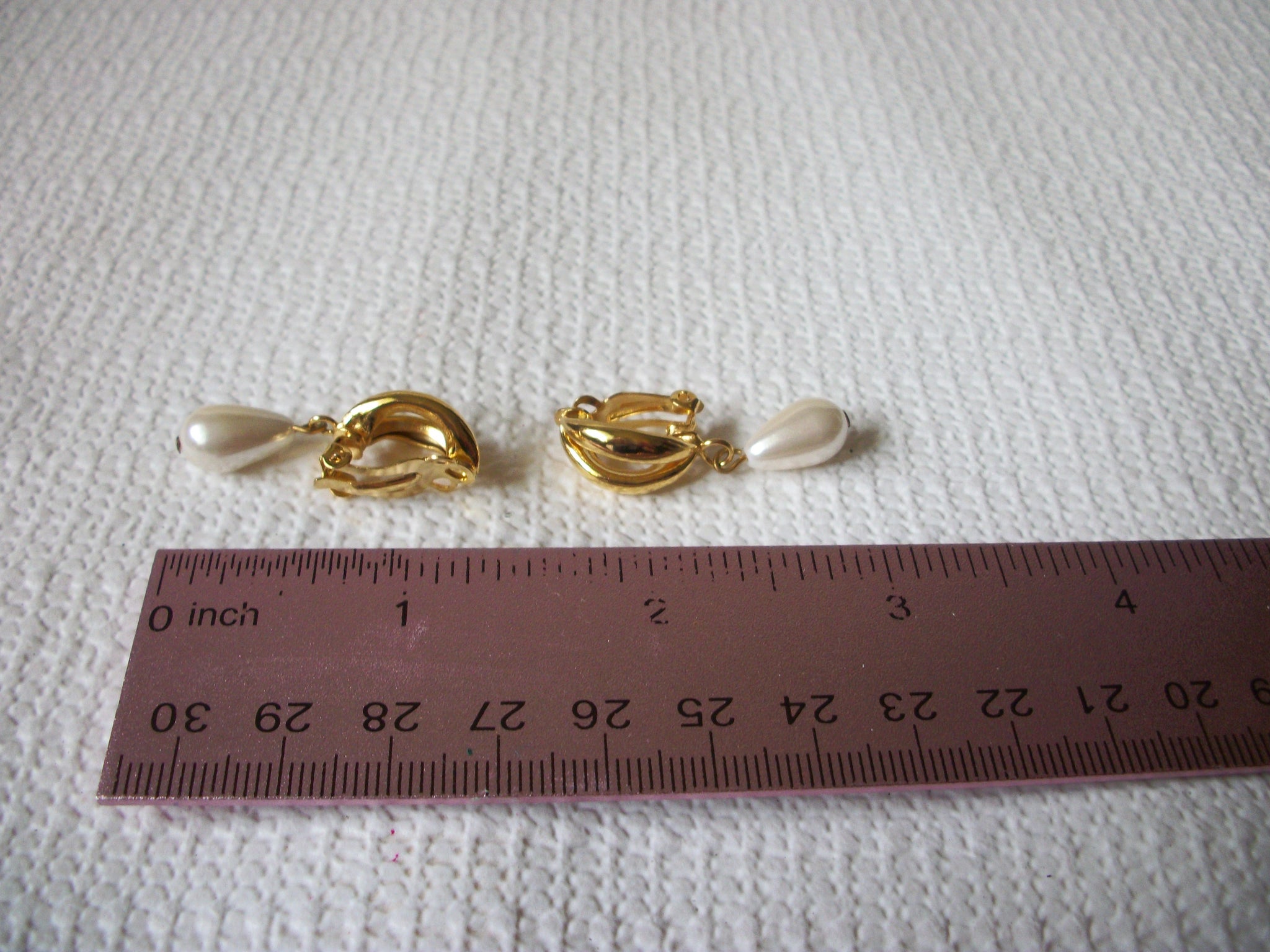 Vintage Faux Pearl Earrings 60120
