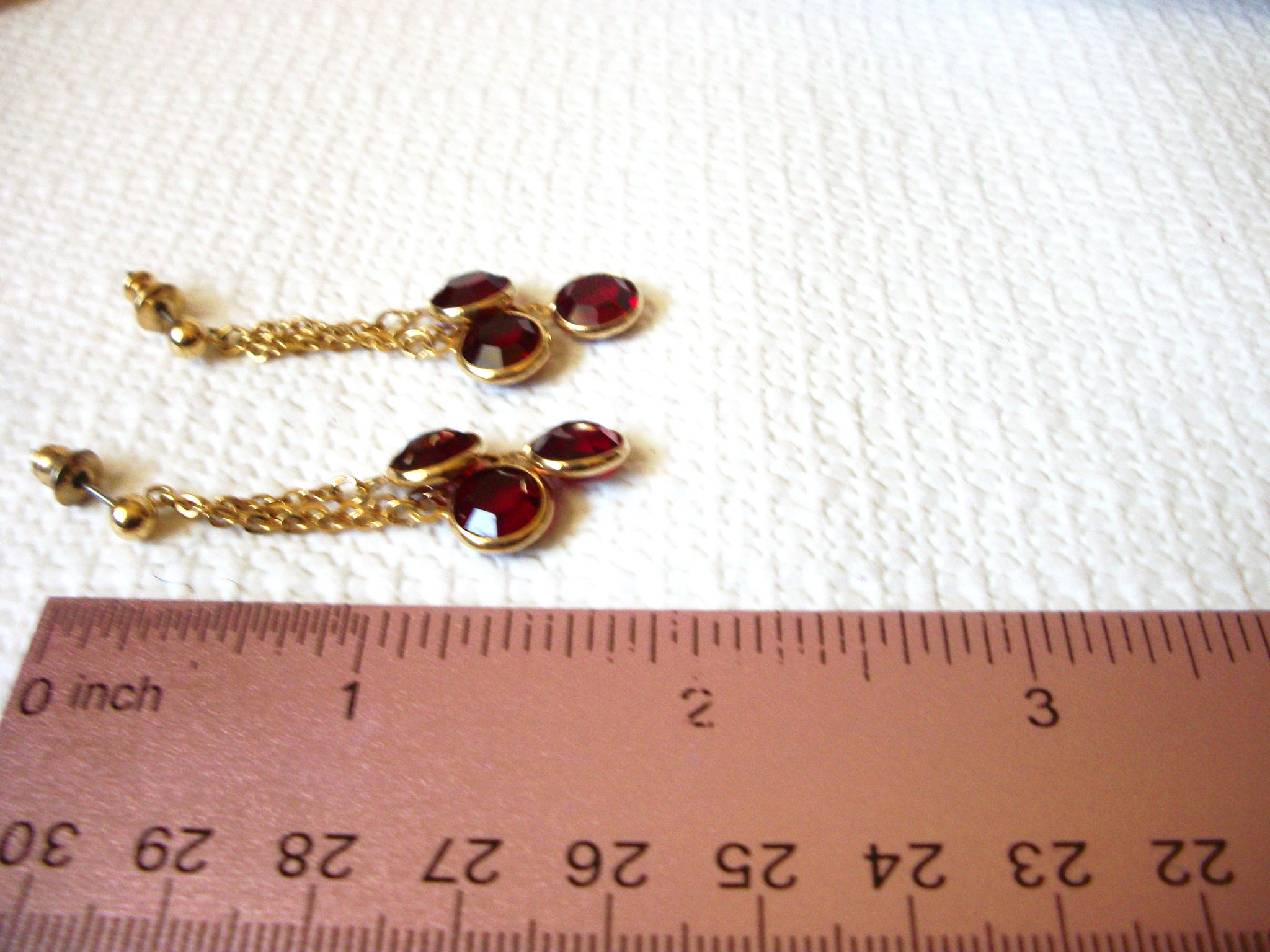 Vintage Red Glass Bezel Earrings 40420