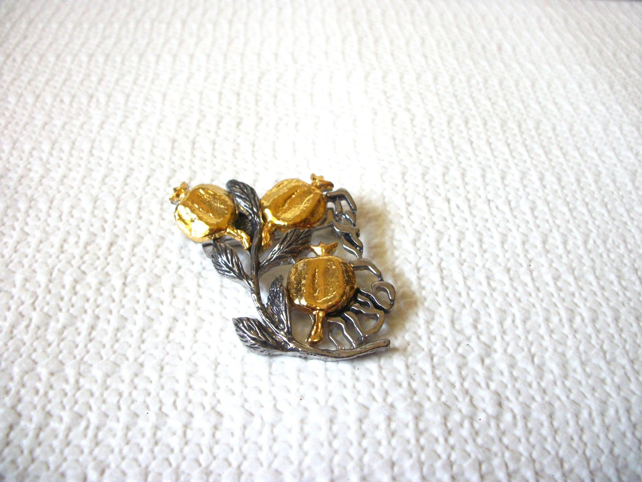 EYTON Stamped Two Tone Brooch 60220