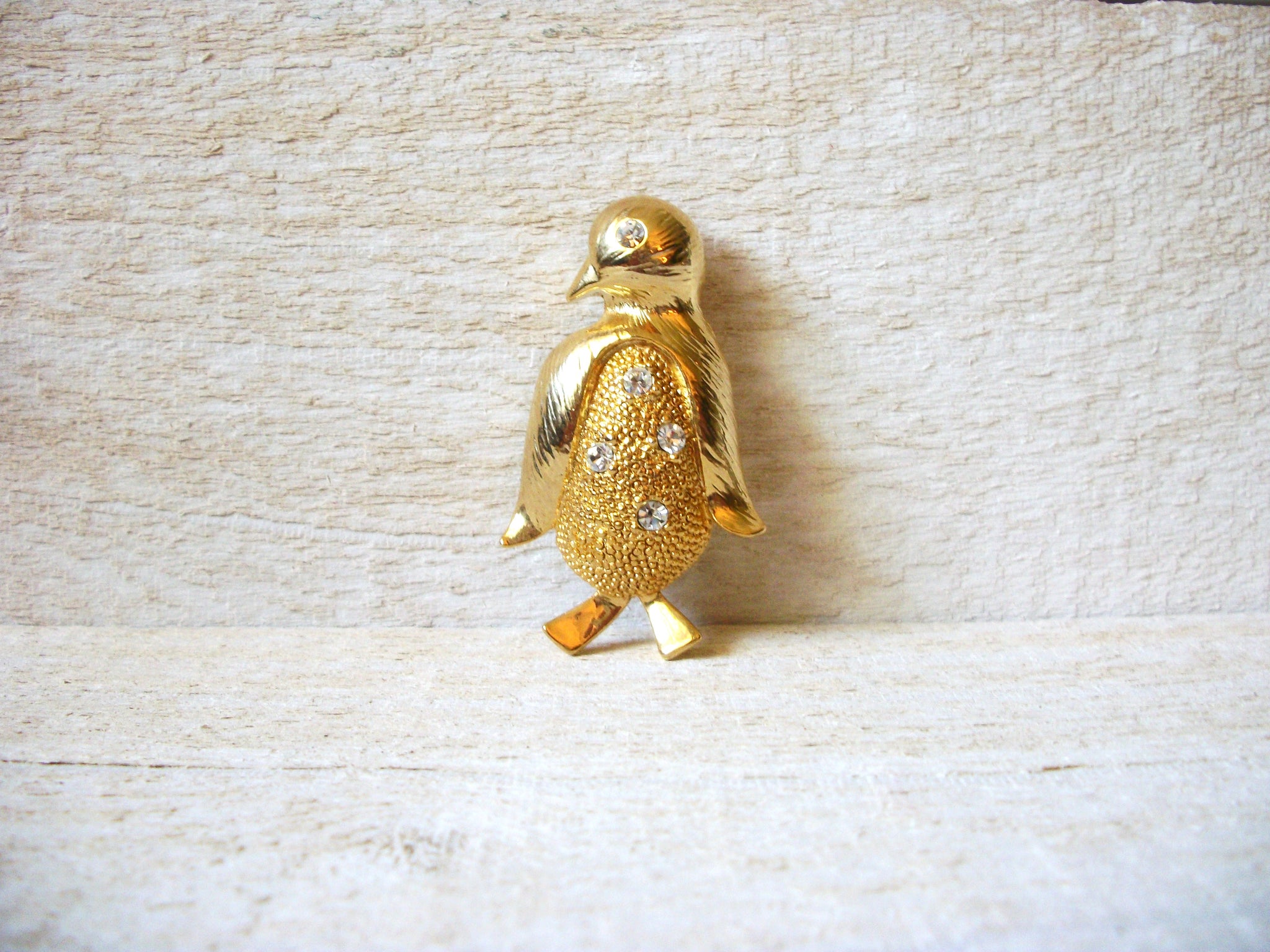 Stamped AAi Retro Penquin Brooch 60220