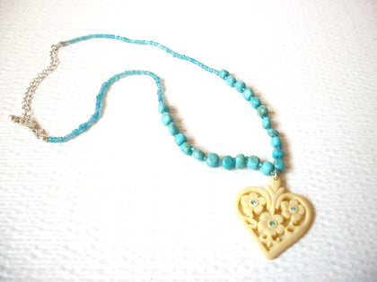 AVON Retro Blue Glass Heart Necklace 120720