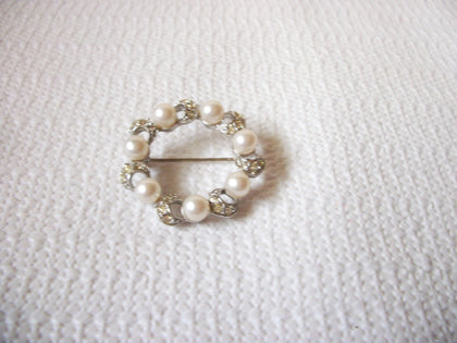Vintage Glass Pearl Brooch 60220