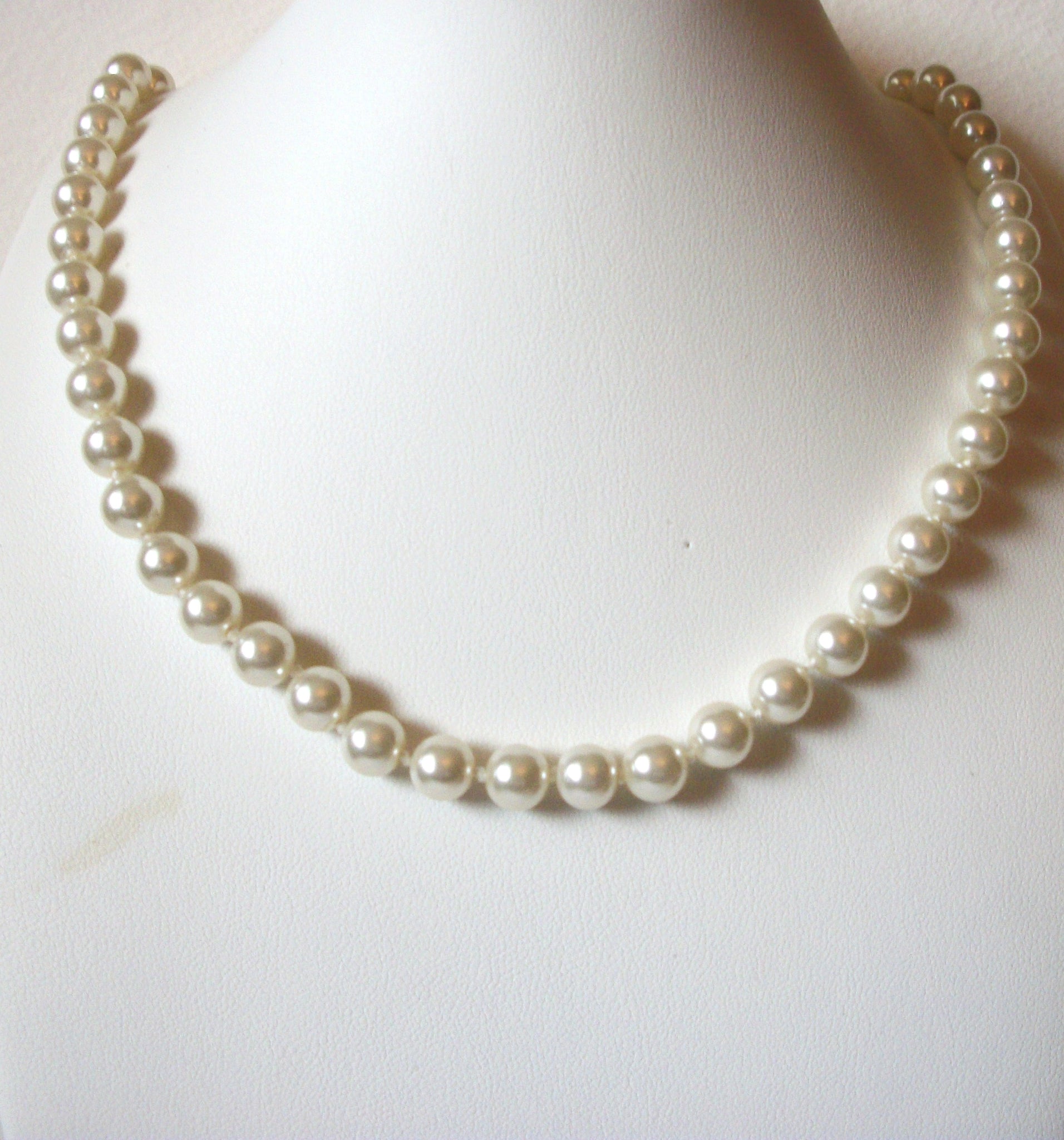 Vintage Glass Pearls Necklace 40620