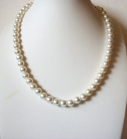 Vintage JAPAN Glass Pearls Necklace 40620