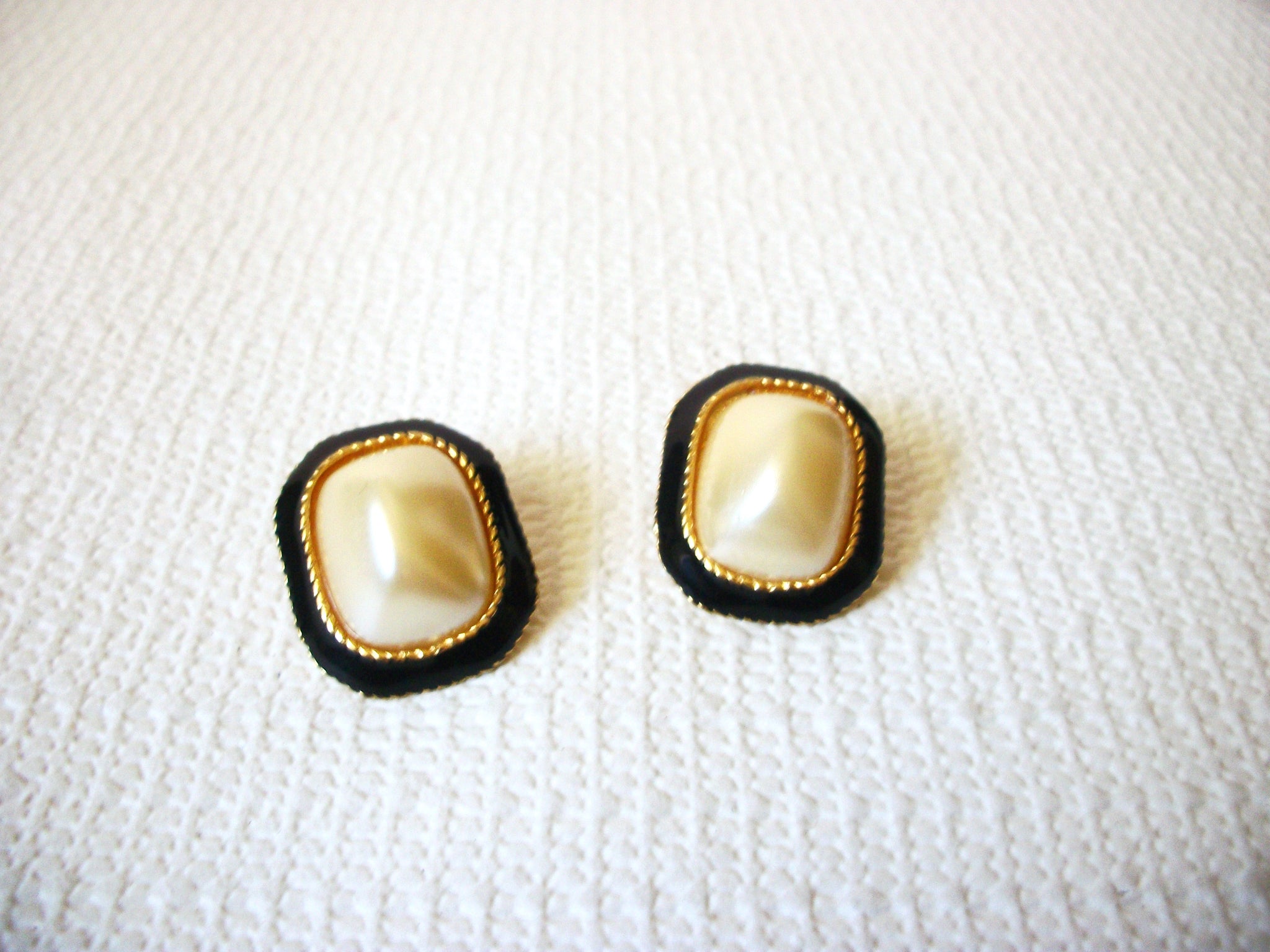 Vintage Faux Pearl Earrings 40520