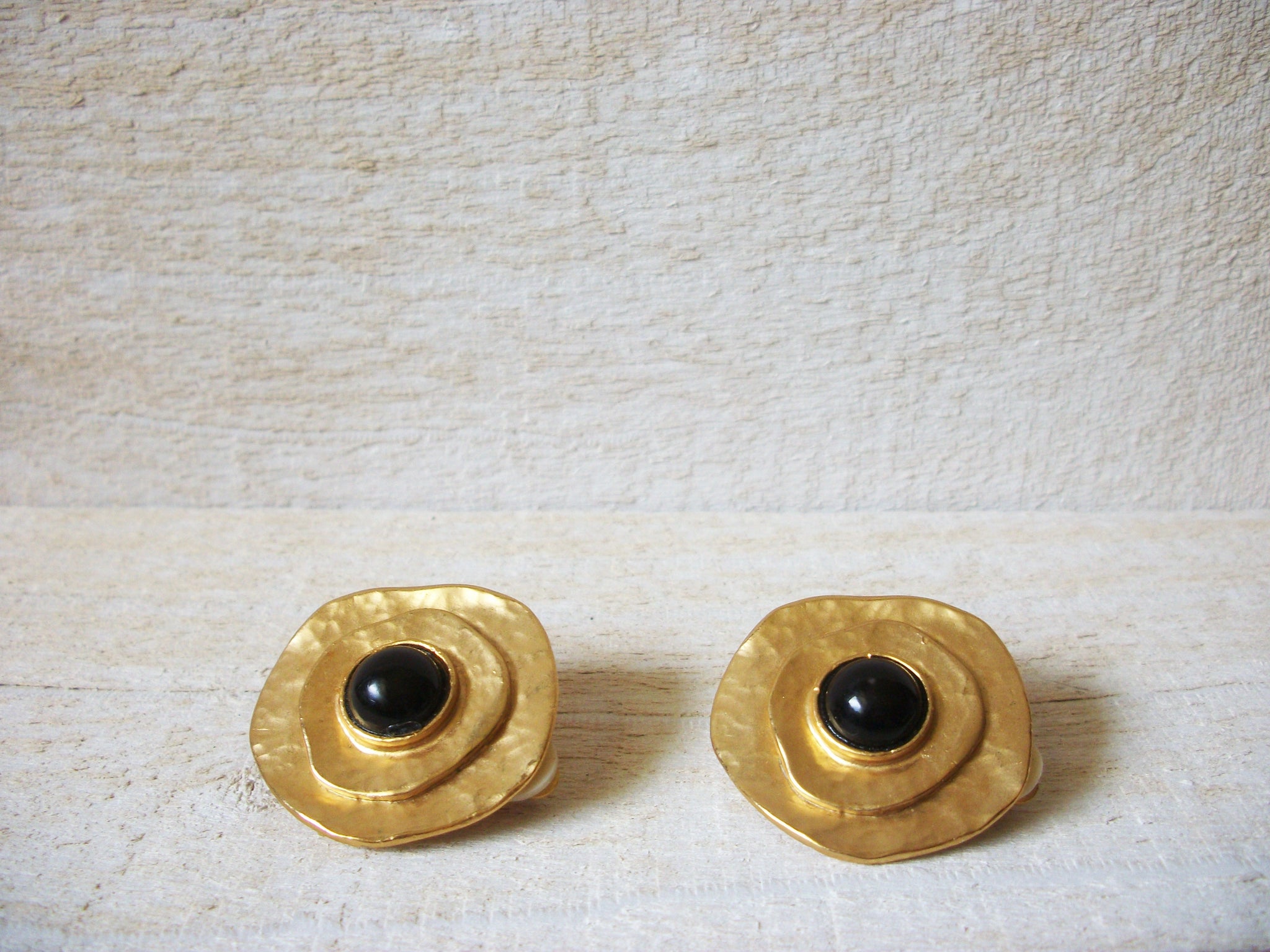 Retro Black Gold Earrings 60320