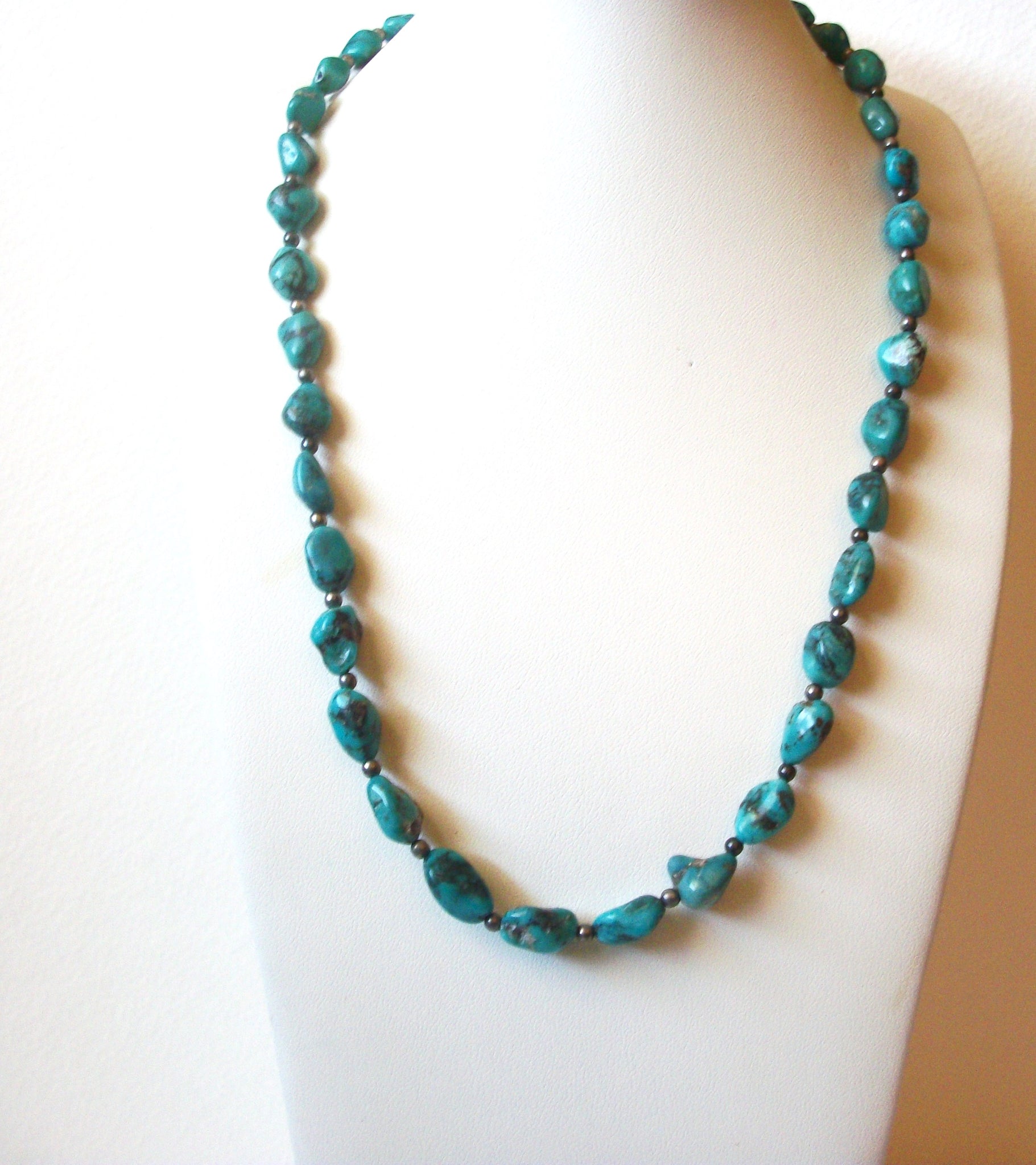 Vintage Southwestern Turquoise Stone Necklace 120820