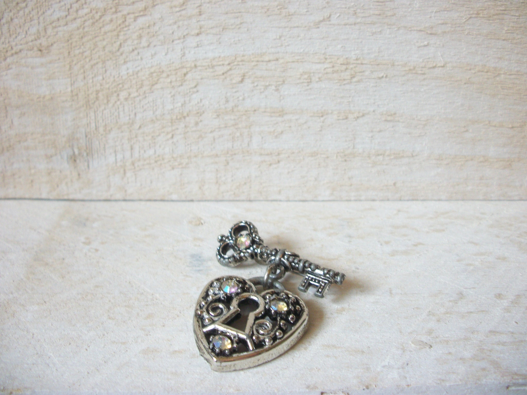 Victorian Rhinestones Key Heart Brooch 60320
