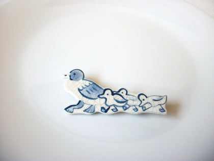 Hand Made Porcelain Crackled Duck Baby Brooch Pin 121120