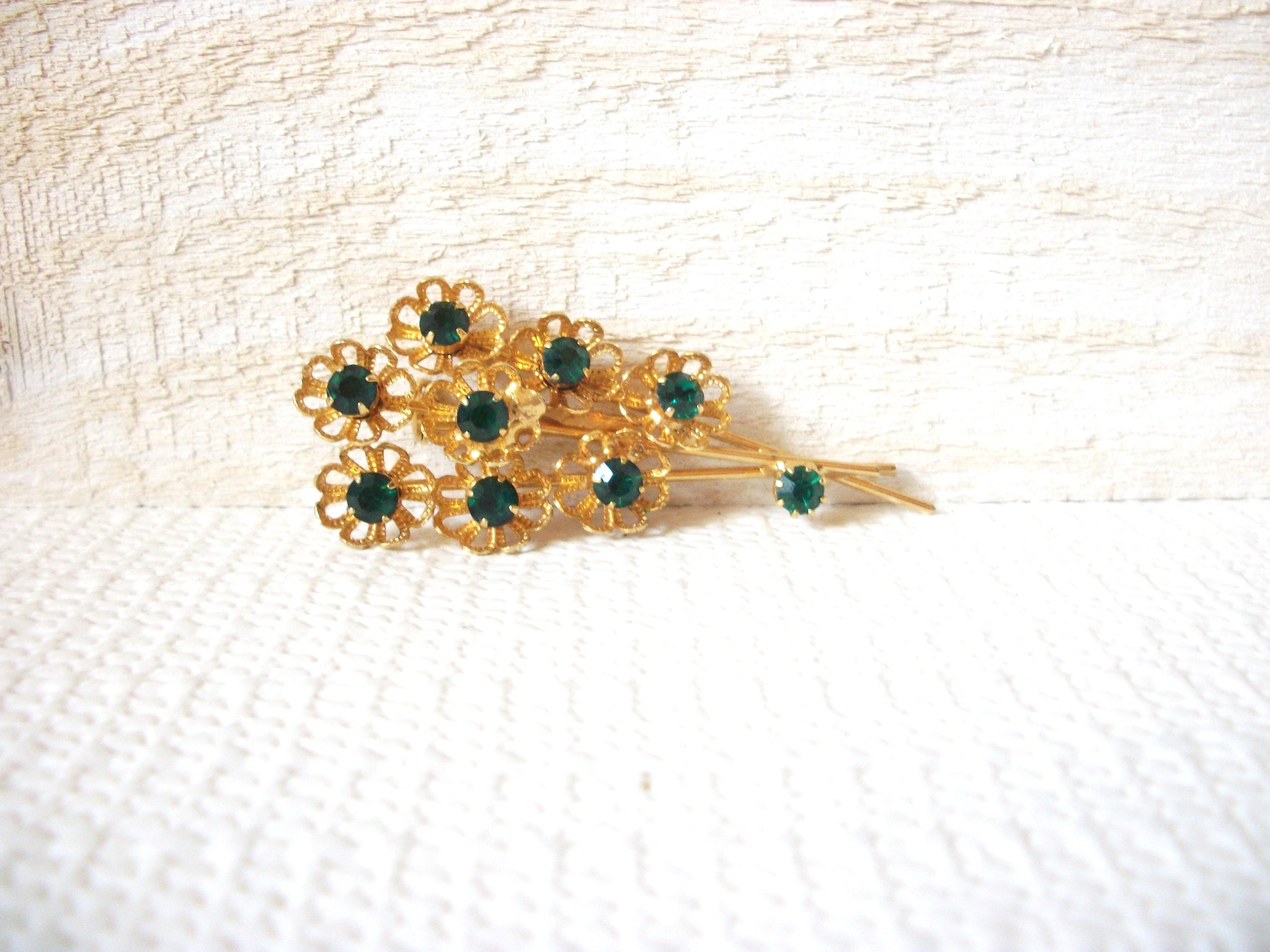 Vintage Emerald Brooch 60520